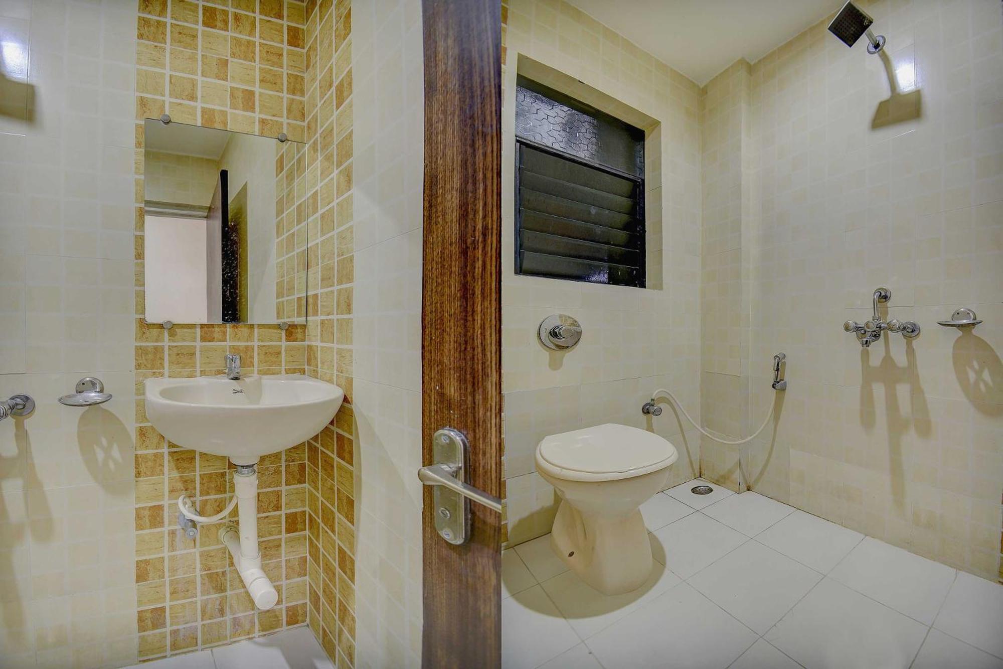 Hotel O Plus Corporate One Khapa  Экстерьер фото