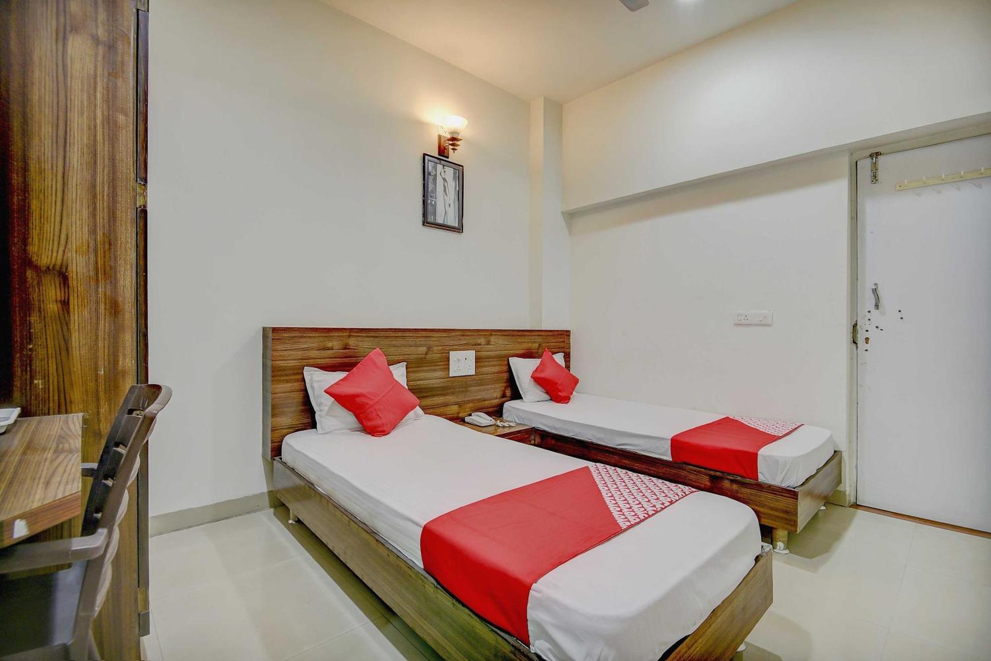 Hotel O Plus Corporate One Khapa  Экстерьер фото