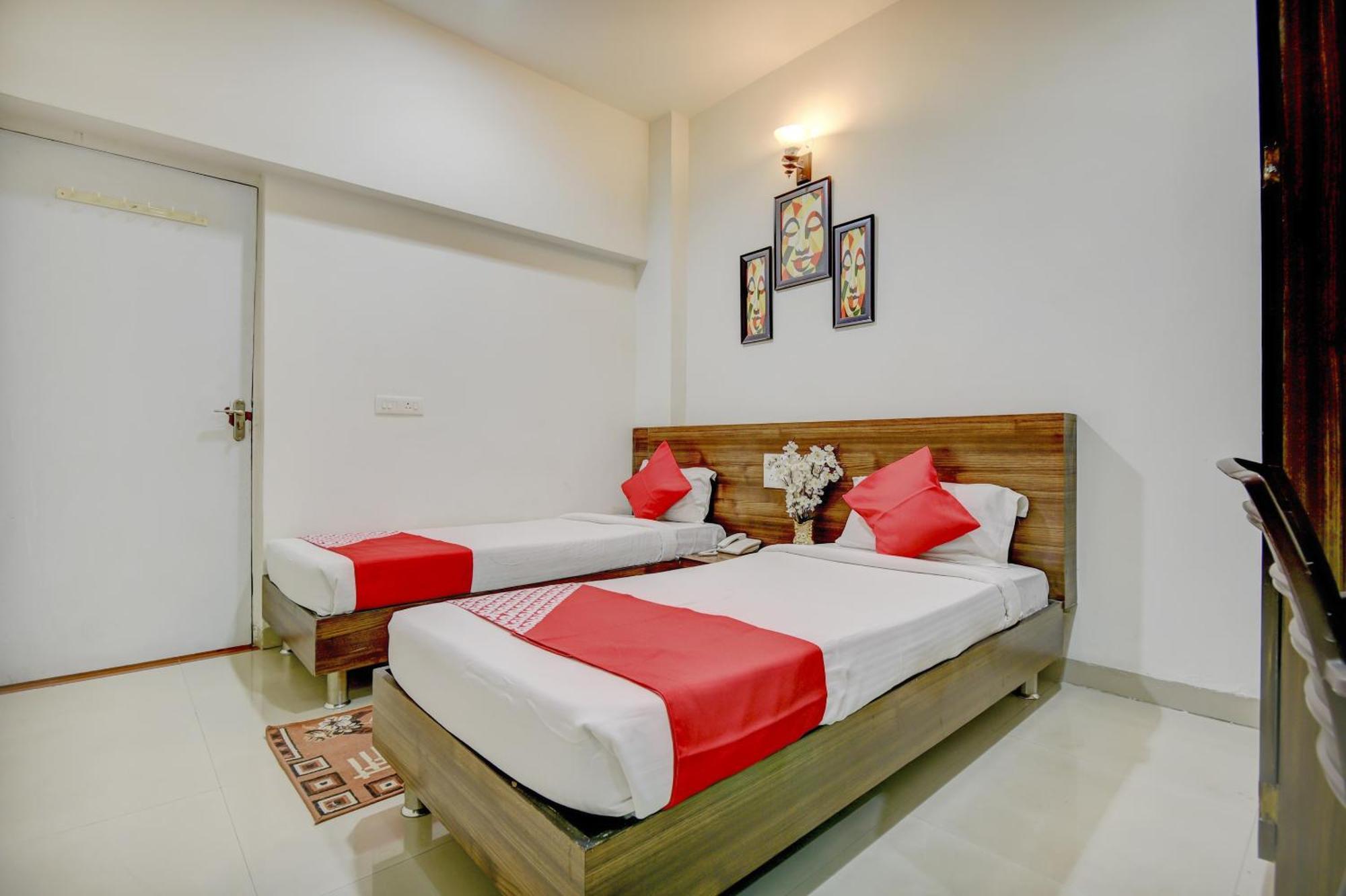Hotel O Plus Corporate One Khapa  Экстерьер фото