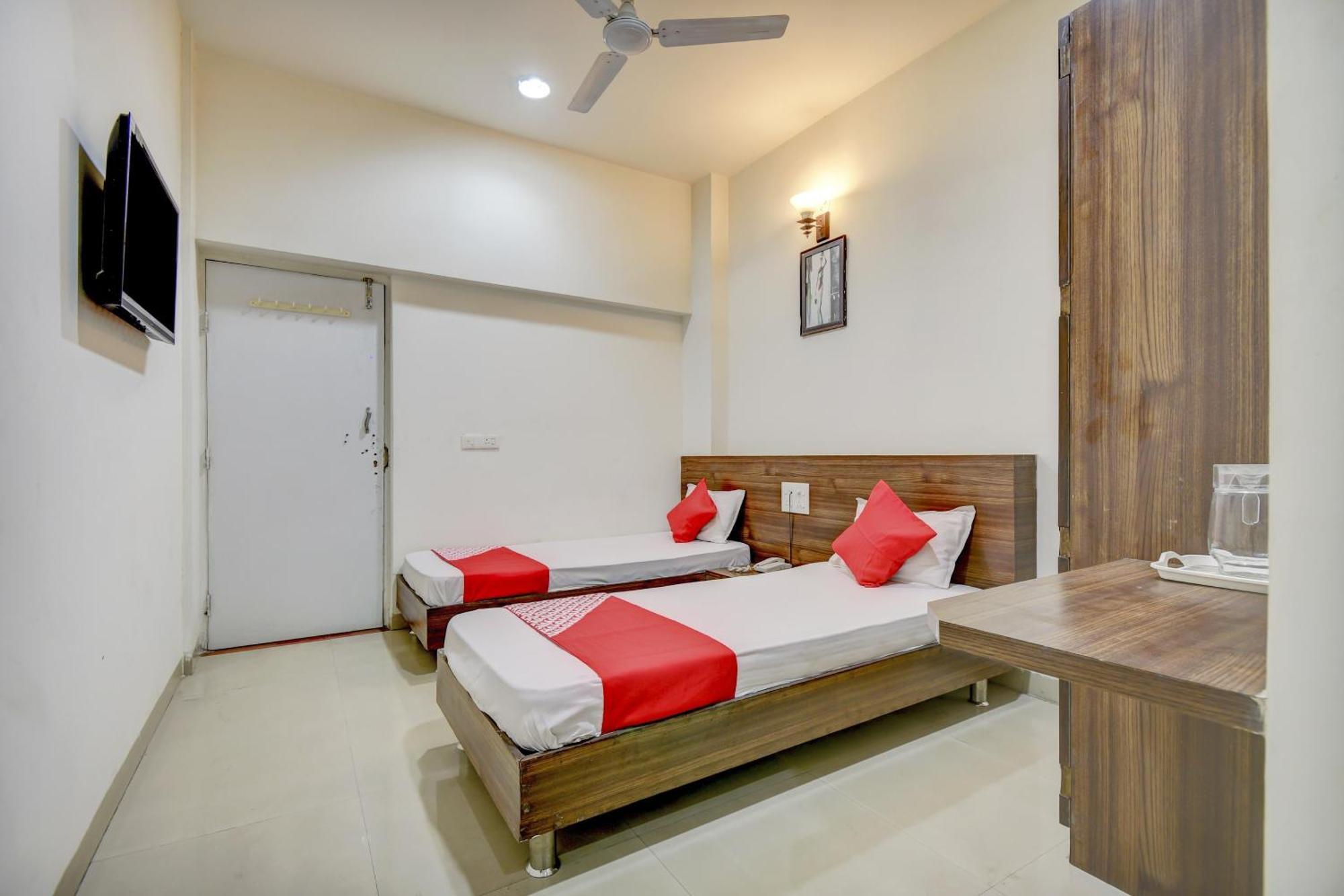 Hotel O Plus Corporate One Khapa  Экстерьер фото
