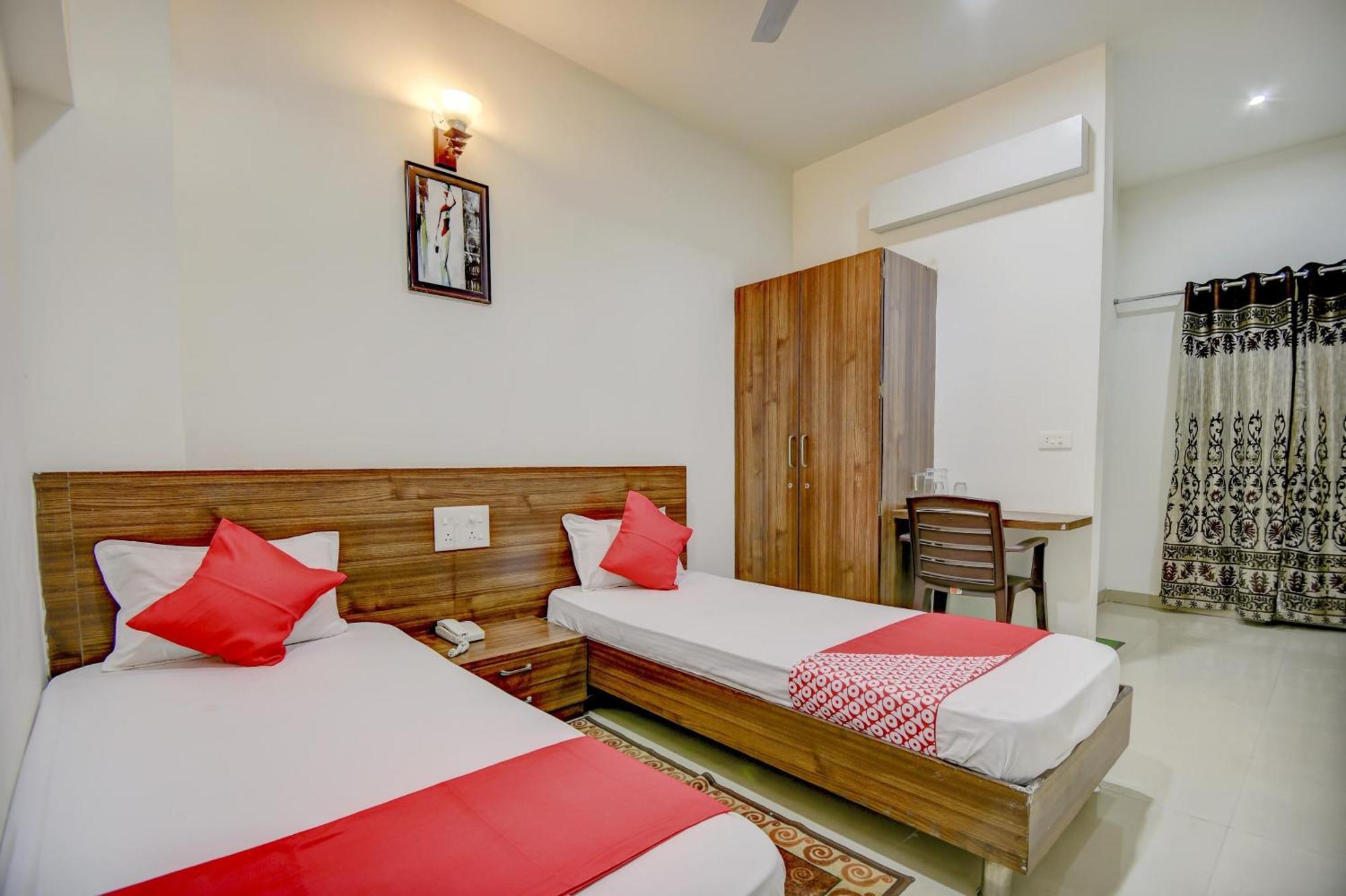 Hotel O Plus Corporate One Khapa  Экстерьер фото