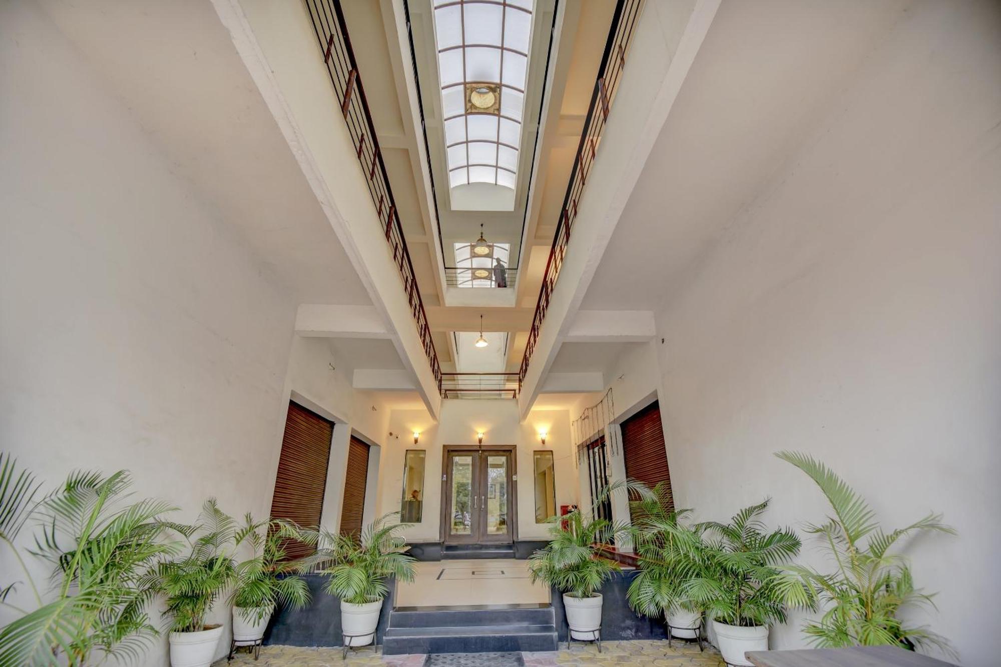 Hotel O Plus Corporate One Khapa  Экстерьер фото