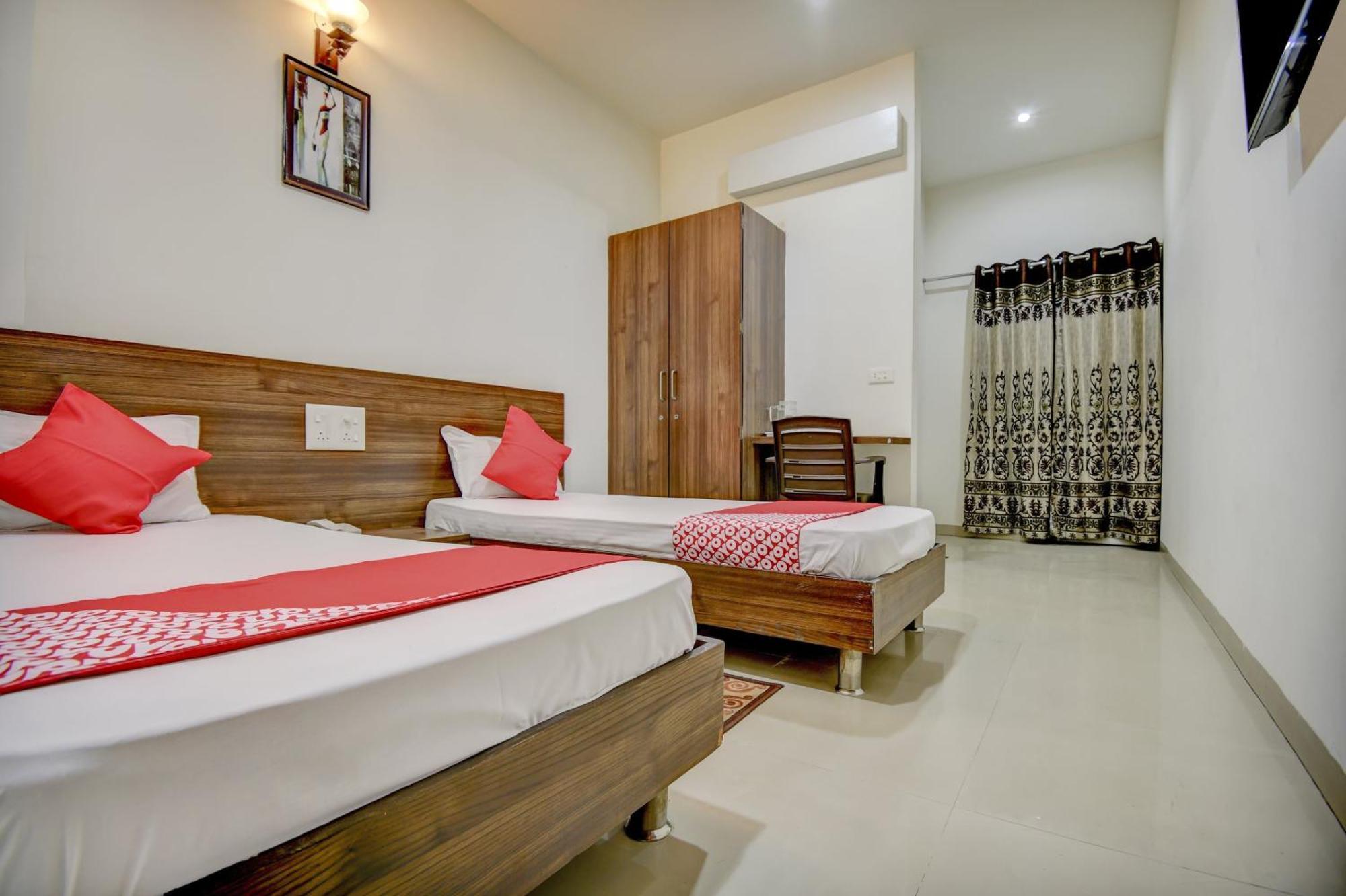 Hotel O Plus Corporate One Khapa  Экстерьер фото
